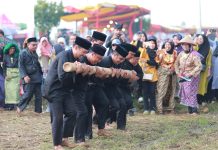 Wakil Wali Kota Solok Ikuti Permainan Anak Nagari dalam Rangkaian Acara Rang Solok Baralek Gadang kota solok